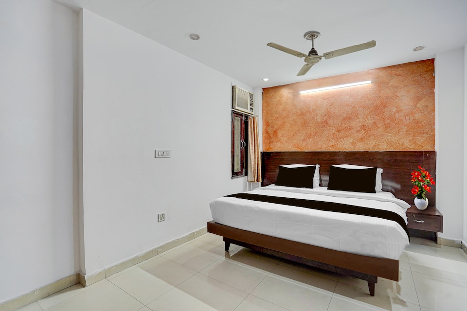 Townhouse Dwarka Sector 7 Formerly Legend, Dwarka Delhi, Delhi