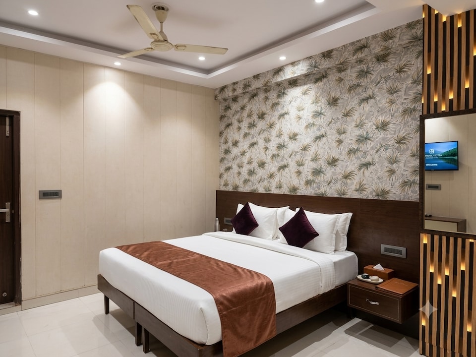 Townhouse Dwarka Sector 7 Formerly Legend, Dwarka Delhi, Delhi