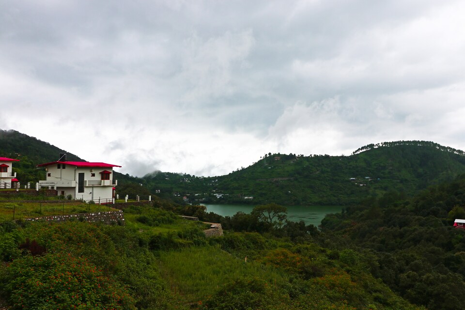 OYO Home 16785 Scenic Cottage, Naukuchiatal Nainital, Nainital