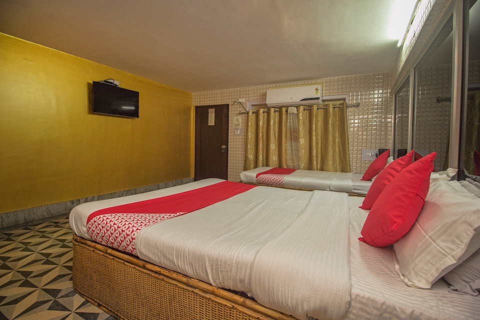 OYO 16793 Hotel Kanishka, Hong Kong Market Area Siliguri, Siliguri