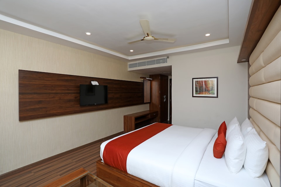 OYO 16835 Stayotel Kolkata Airport, VIP Road Kolkata, Kolkata