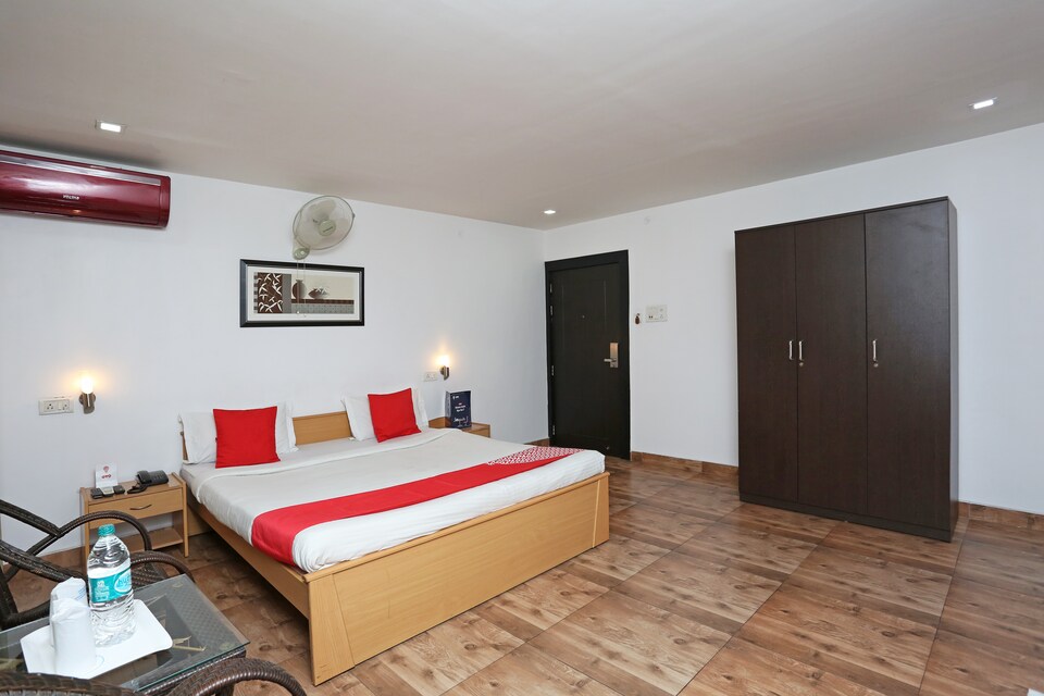 LIVE as GHY924, Ulubari Guwahati, Guwahati