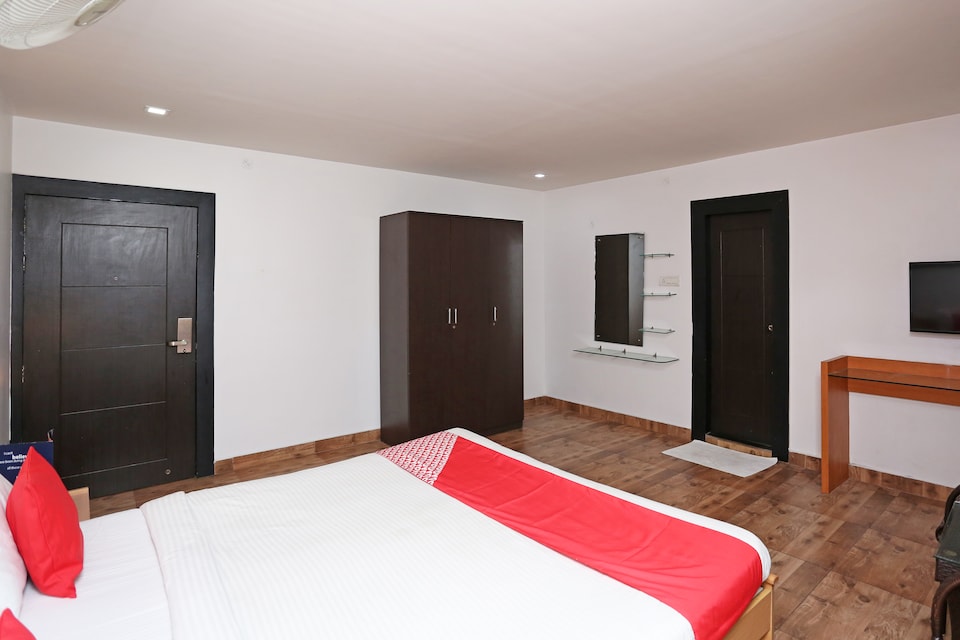 LIVE as GHY924, Ulubari Guwahati, Guwahati