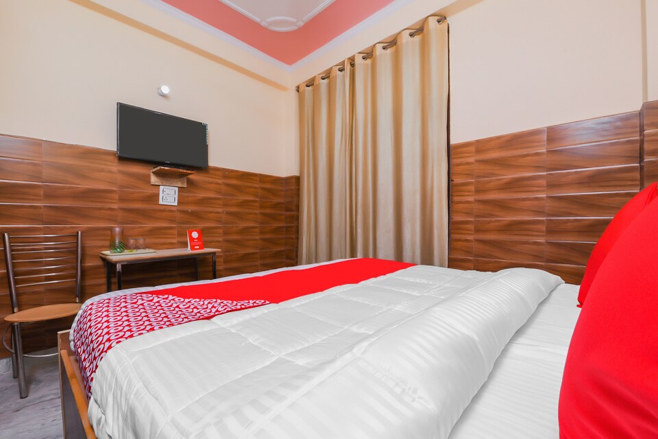 OYO 16847 The Nest Nine, Noida Expressway SEZ, Noida
