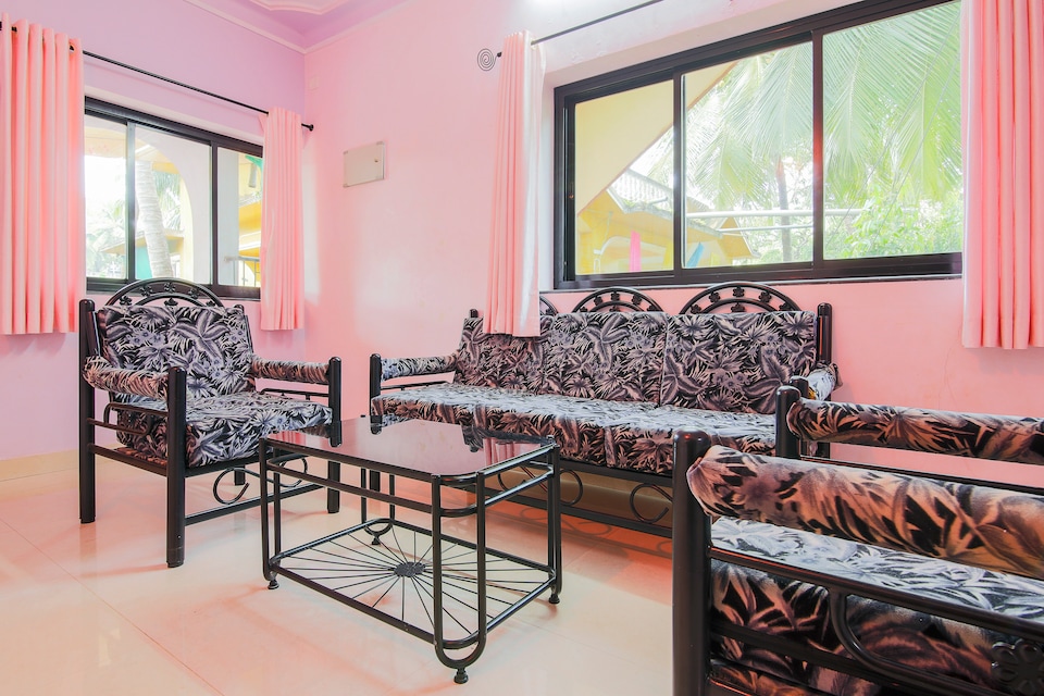 OYO 16852 Colorful 2BHK, Morjim Goa, Goa