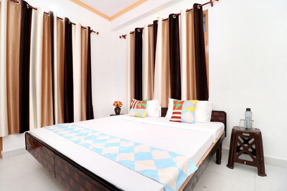 OYO Home 16859 Restful 4BHK, Shoghi, Shimla