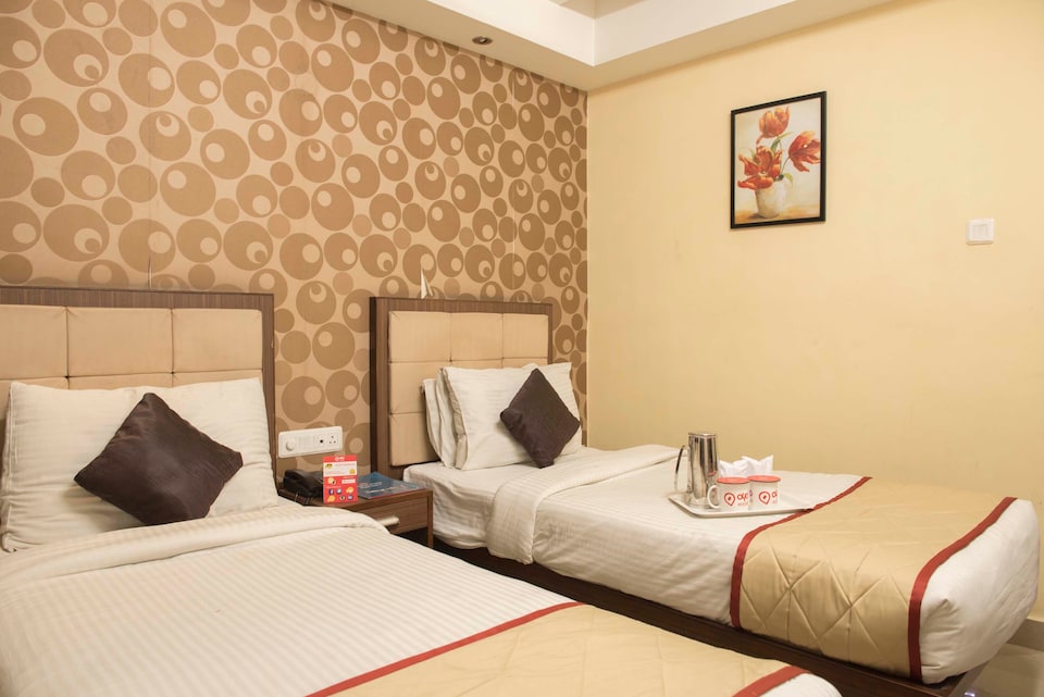 OYO Hotel Siroy Classic, Platan Bazar Guwahati, Guwahati