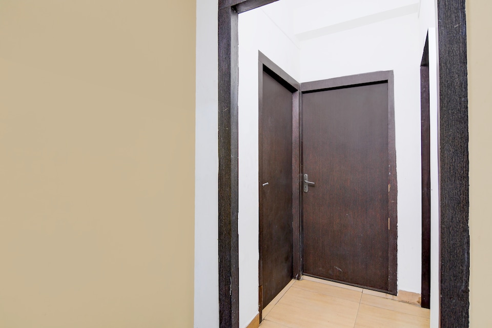 OYO 16892 InTown Apartments, Rajarhat Kolkata, Kolkata