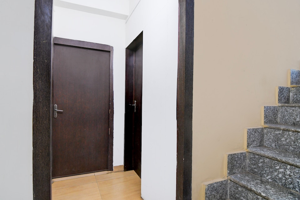 OYO 16892 InTown Apartments, Rajarhat Kolkata, Kolkata