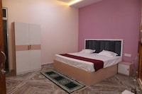 SPOT ON Hotel Mandap Inn