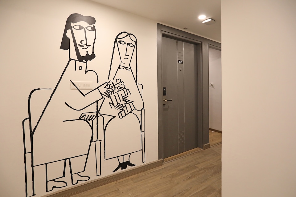 OYO Townhouse 748 Hotel Parth Paradise, Vaishali Kaushambi Metro, Ghaziabad