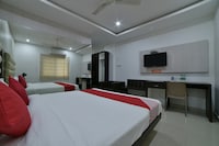 OYO Aditya Residency Near Shilparamam