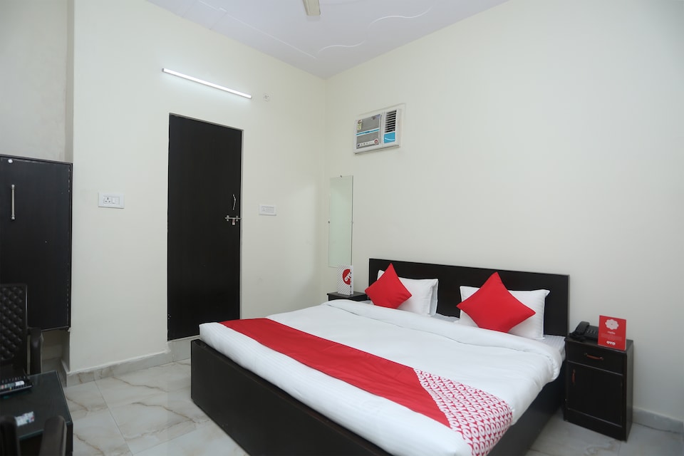 OYO 16904 Hotel Maharaja Palace, Aligarh, Aligarh