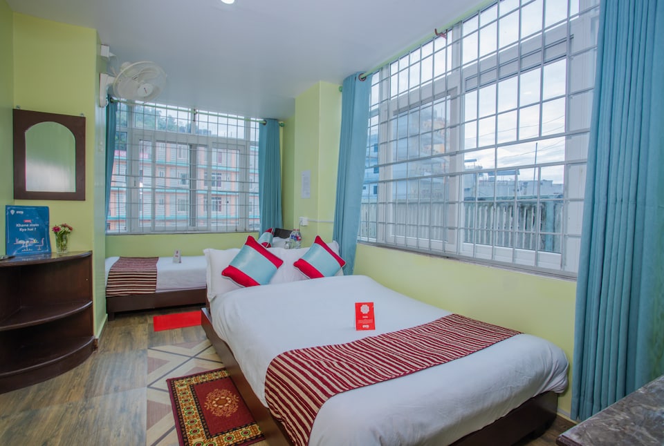 OYO 163 Hotel Arhant Inn, Pokhara, Pokhara