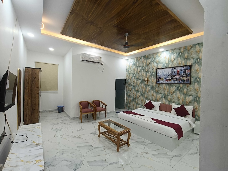 Collection O Sector 10 Greater Noida Formerly Shreeda, Greater Noida, Noida