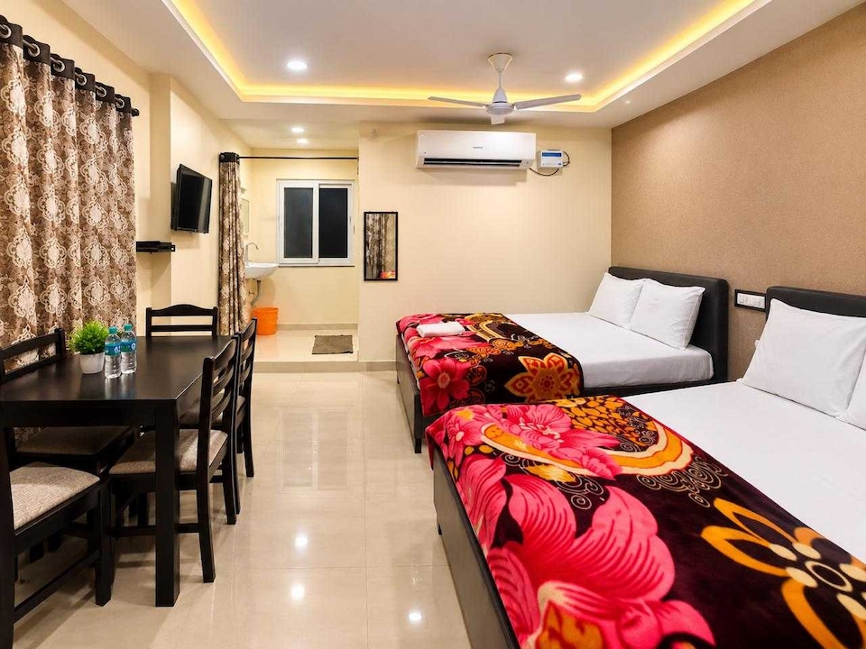 OYO 848761 Palghat sri Rajarajeshwari hotel, Ramaraopet Kakinada, Kakinada