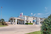 Studio 6 Lancaster, TX – Desoto - Lancaster