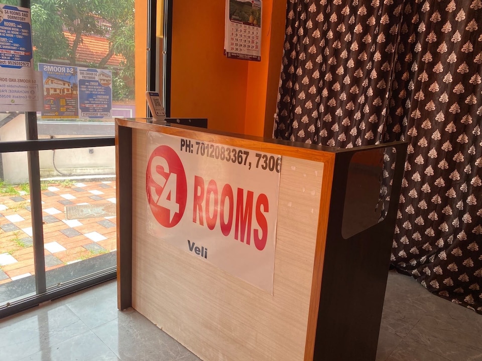 Hotel S4 Rooms & Dormitory, Technopark Trivandrum, Trivandrum