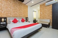 OYO Manaal Hotel And Restaurant