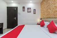 OYO Manaal Hotel And Restaurant