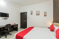 OYO Manaal Hotel And Restaurant