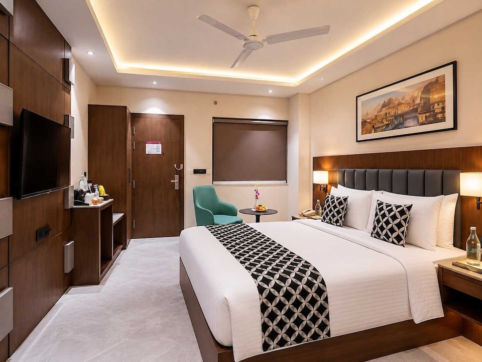 Clubhouse Hotel Raaj by CheckIn - Tajnagri, Agra, Fatehabad Road, Agra