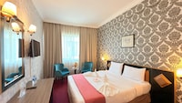 Palette Elite Jonrad Hotel 