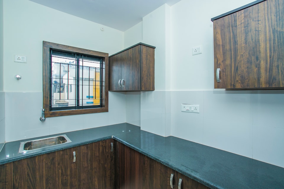 OYO 16939 Ne Westend Suites, Mathikere Bangalore, Bangalore