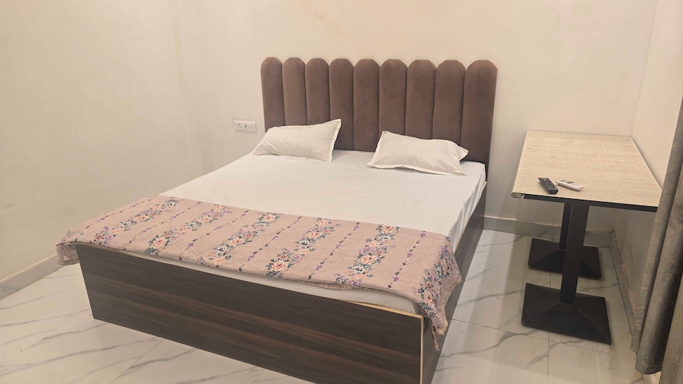 Hotel O Prayag Inn, Rambagh Allahabad, Prayagraj