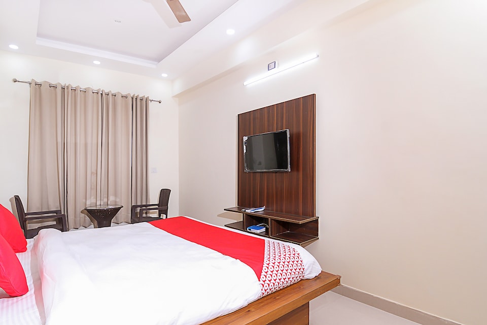 OYO 16953 The Grace Residency, Old Gurgaon, Gurgaon