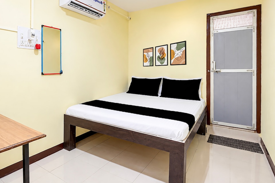 Spot On T.r.v, Rajender Nagar, Indore