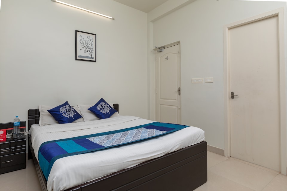 OYO 16956 Royal Home Stay Royal Garden, Maatuthavani Bus Stand, Madurai