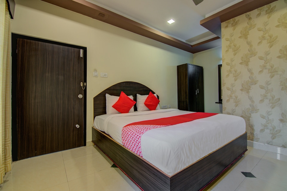 OYO 16961 Sea Rock, Beach Side Visakhapatnam-II, Visakhapatnam