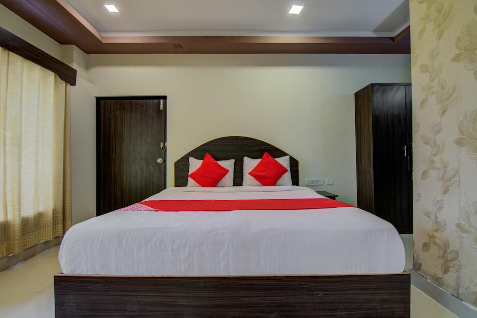 OYO 16961 Sea Rock, Beach Side Visakhapatnam-II, Visakhapatnam