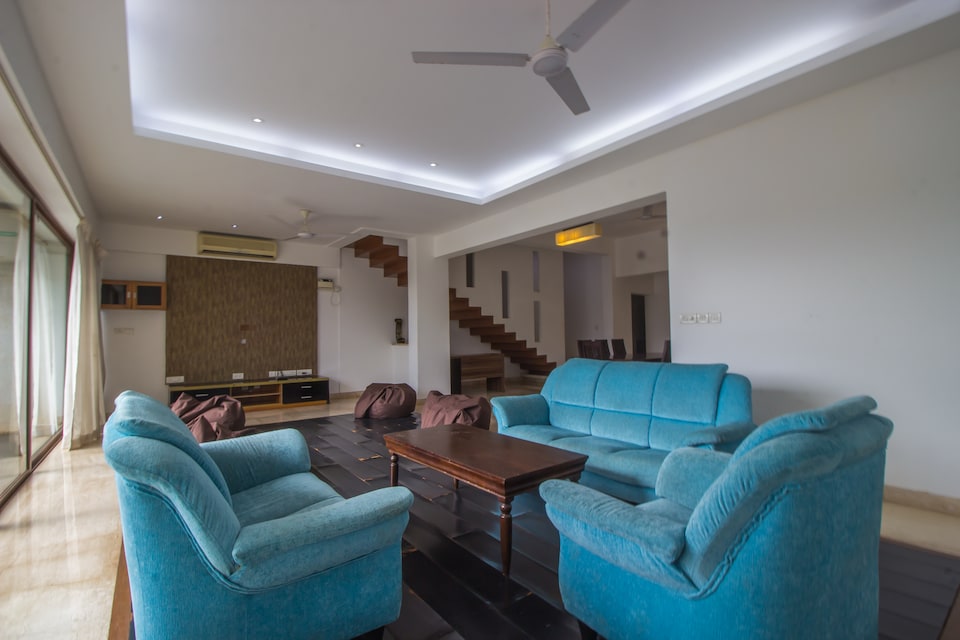 OYO 16967 Home Luxury 4BHK Villa Dona Paula, Miramar Goa, Goa