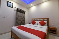 OYO 16970 Hotel Mahal