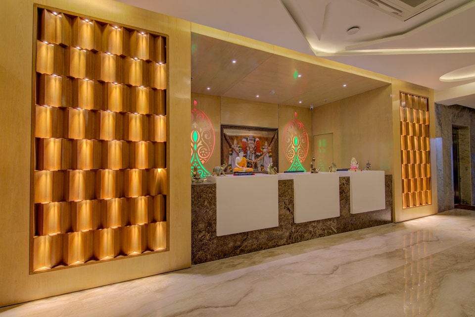 Capital O 16971 Hotel Lorven, MVP Colony Visakhapatnam-II, Visakhapatnam