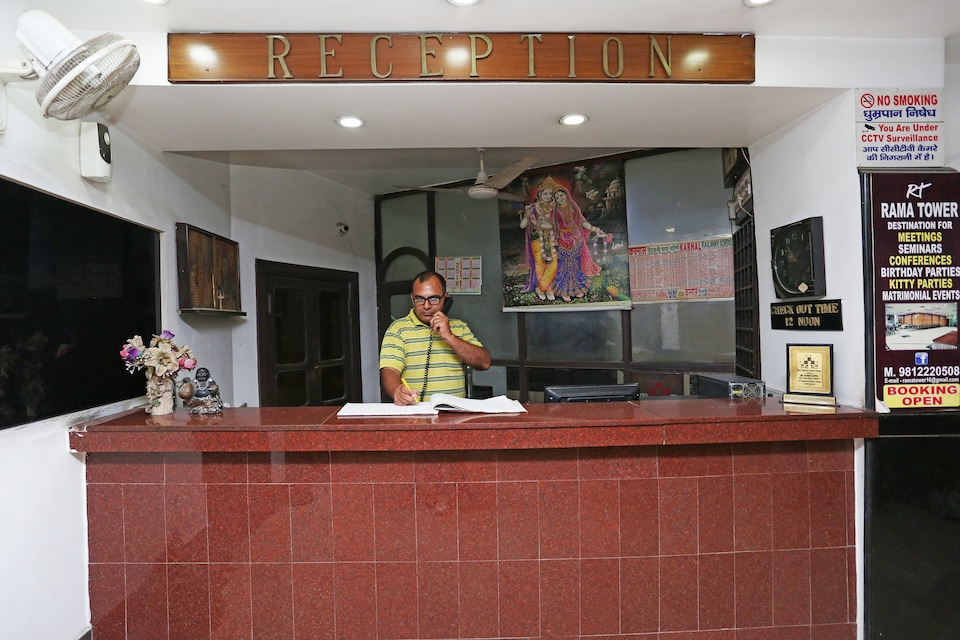 OYO 16972 Diamond Skylark, Behala Kolkata, Kolkata