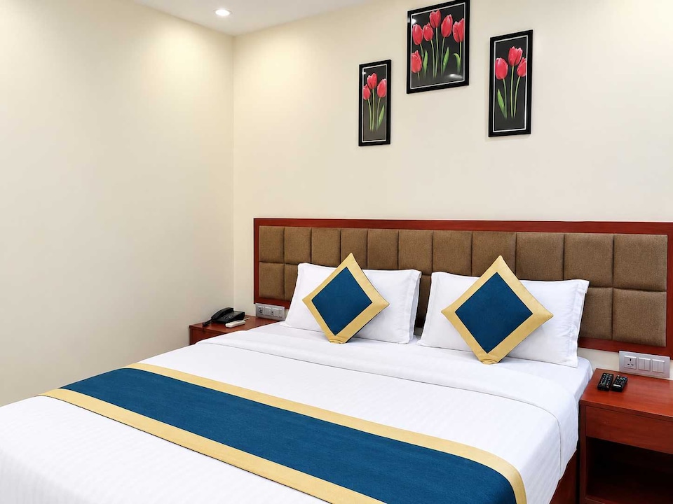 Townhouse Rajeev Gandhi Square, Airport Road - Indore, Indore