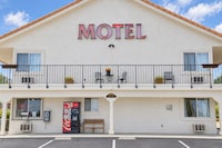 Back Country Inn  Boulevard, CA
