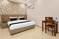 Hotel Luxe Stayz Near Spectrum Mall Sector 49 Noida