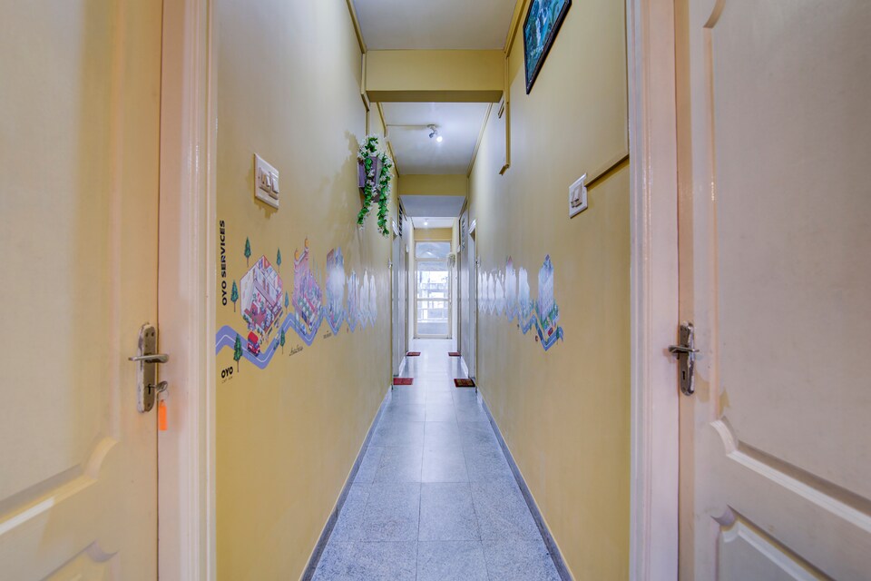 OYO 16987 Sai Suites, RT Nagar, Bangalore