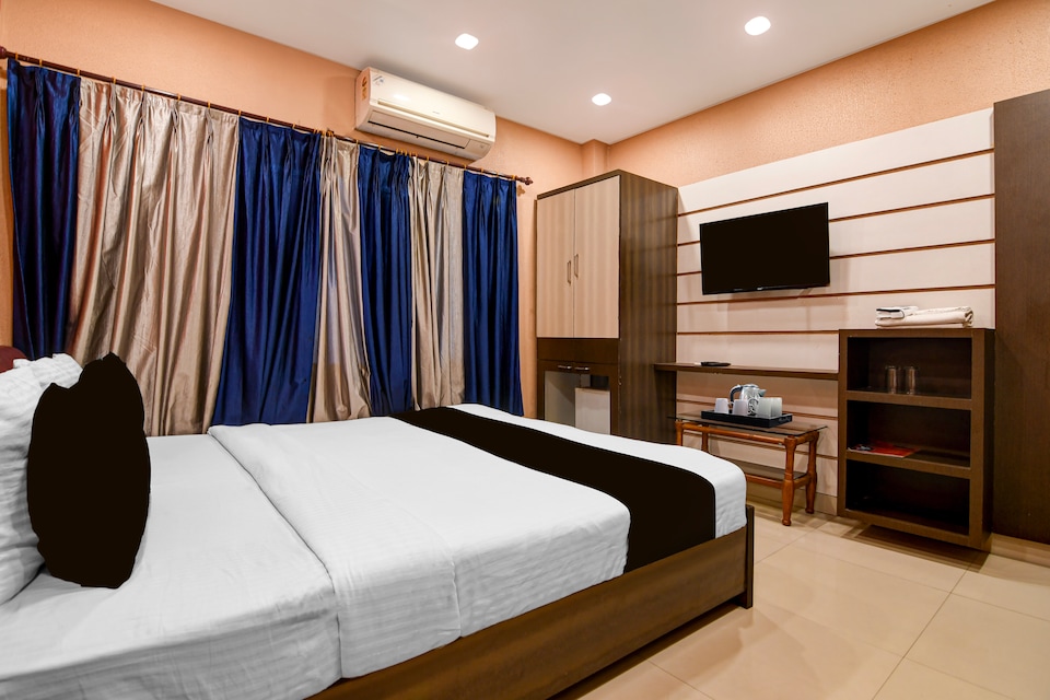 Hotel O Jessore Road Kolkata Airport Formerly Babul, VIP Road Kolkata, Kolkata