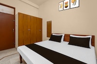 Hotel O  Silver Paradise