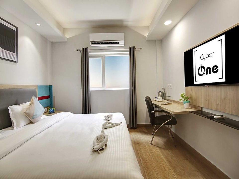 Palette Royal Orbit by CheckIn, DLF Cyber City-Gurugram, Cyber City, Gurgaon