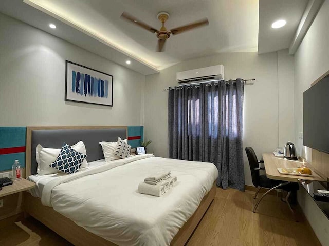 Palette Royal Orbit by CheckIn, DLF Cyber City-Gurugram