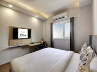Palette Royal Orbit by CheckIn, DLF Cyber City-Gurugram