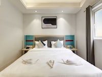 Palette Royal Orbit by CheckIn, DLF Cyber City-Gurugram