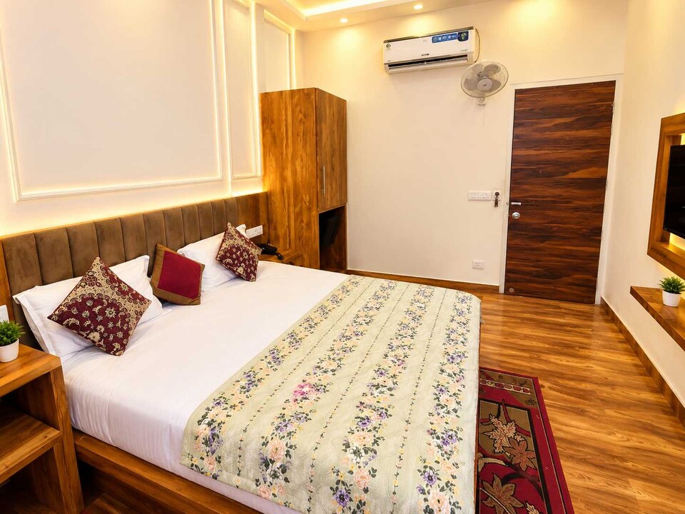 Townhouse Oak Pratap Nagar Formerly Citrix, Amritsar Bus Stand, Amritsar