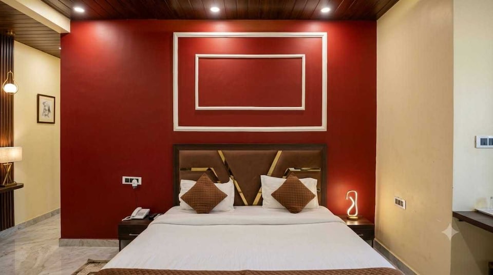 Spot On panchmukhi palace, Faizabad city, Ayodhya